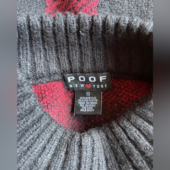 Poof New York Red and Black Gingham Crop Top Long Sleeve Sweater - Picture 3 of 4